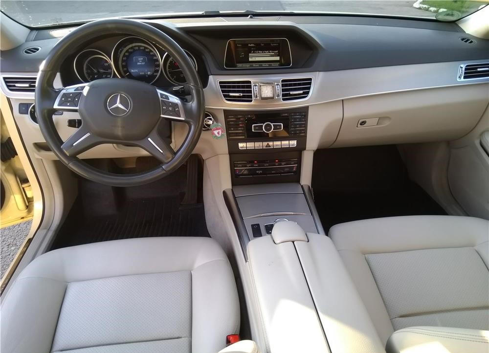 Vând Mercedes-benz Clasa E 200, 2014
