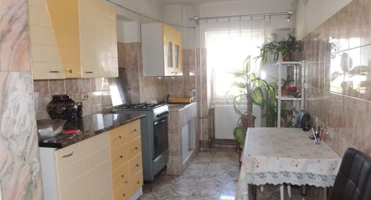 Vând Vanzare apartament 3 camere in Marasti zona Kaufland