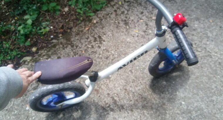 Harghita- Vând bicicleta fara pedal pentru copii 50 lei