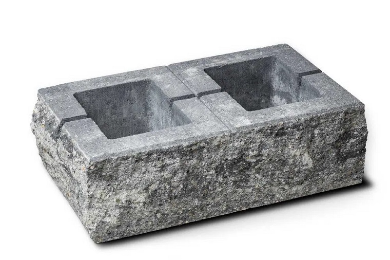 Harghita – Vând Boltar gard splitat 60x30x16 cm granit 55,50 lei