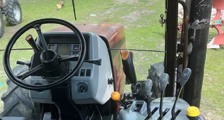 Târgu Mureș- Vând tractor Case Mx 120, 18 800 €