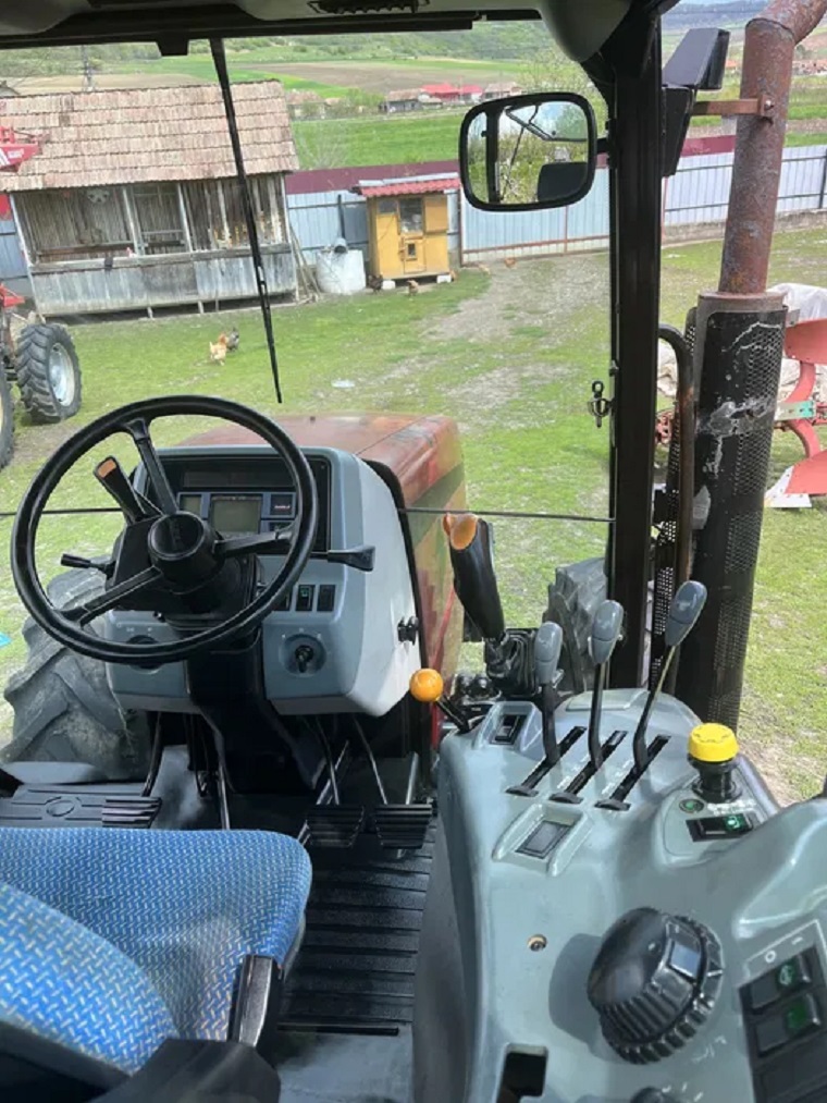 Târgu Mureș- Vând tractor Case Mx 120, 18 800 €