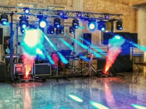 Cluj Napoca – Ofer servicii de DJ-FOTO-VIDEO-Sonorizari-Schela de lumini pentru nunta,botez,cununii