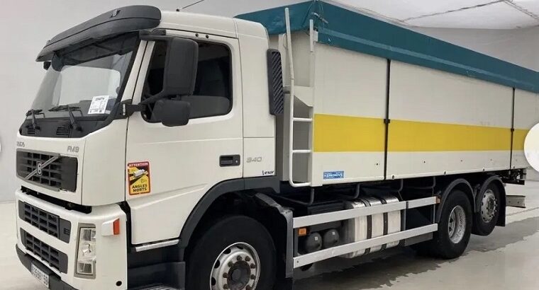 Covasna- Vand camion Volvo basculabil cereale 30 000 €